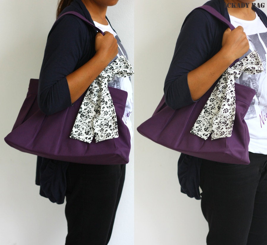 Buy 2 Get 10% off - Last One - SALE Purple Purse - Canvas Tote Bag with Flower Print Ribbon - Zippered Purse - Limited Edition