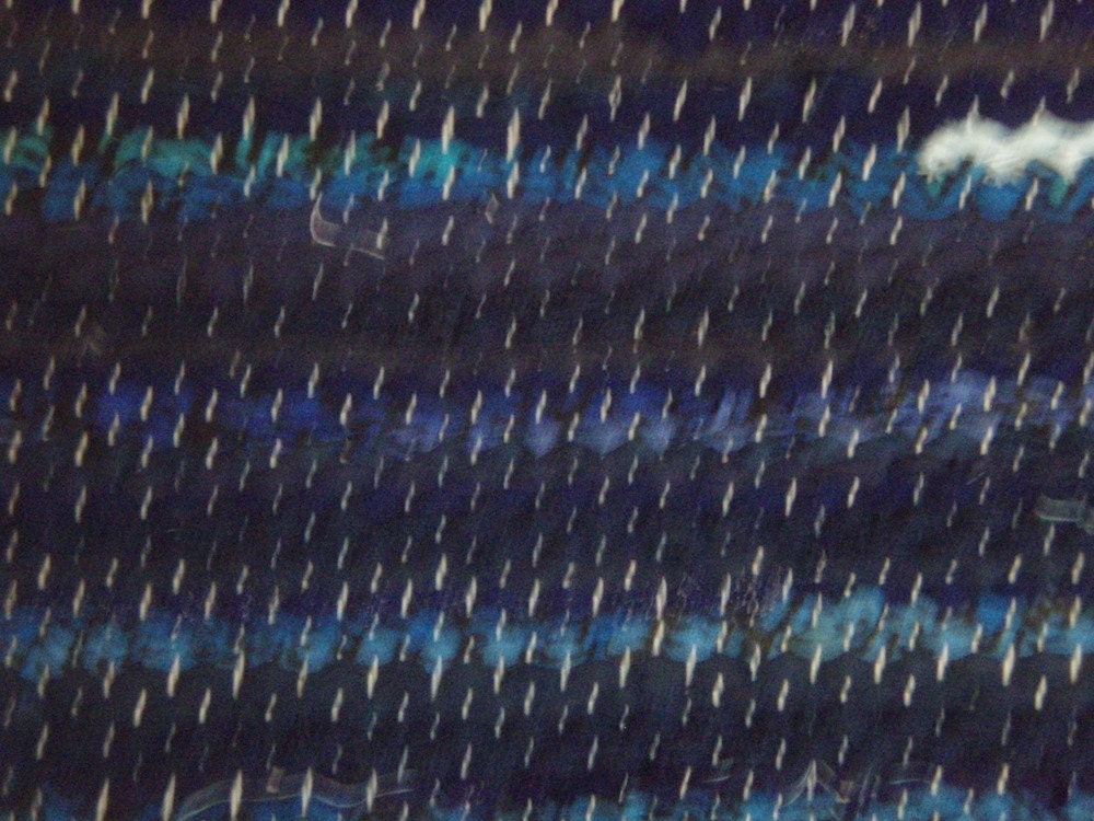 Hand woven rag rug - 2.7' x 2.9' ,,Dark blue, light blue, zigzag''