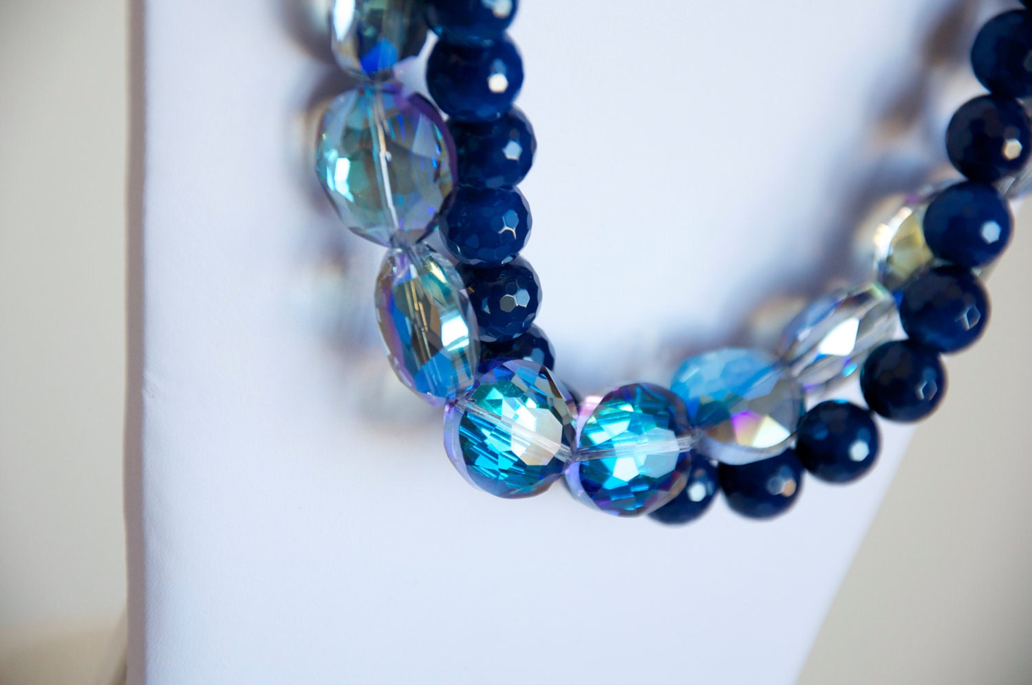 Regal Blues Agate and Crystal Twist Necklace