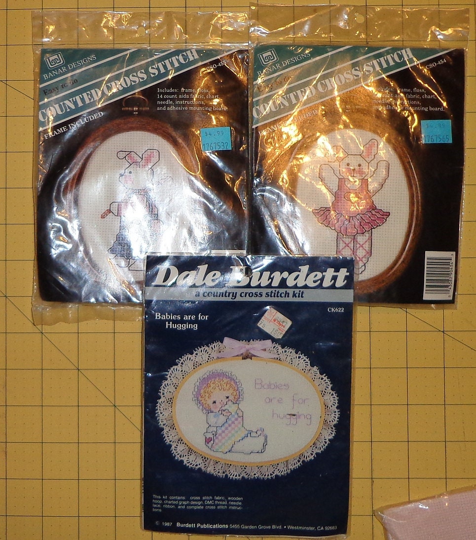 Cross Stitch Kit Bunnies Baby Wood Frames, Needlecraft 14 Count Aida Cloth Lot Craft Supplies YacketUSA