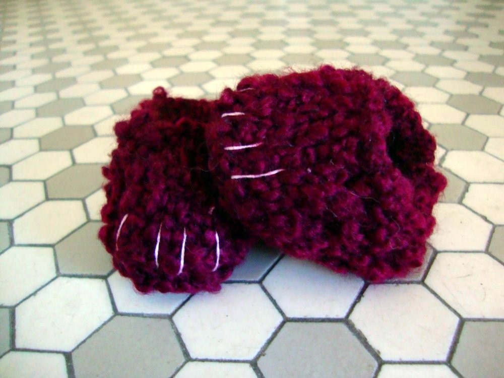 baby bear booties with "claws", maroon, hand knit by fuzzy funk designs