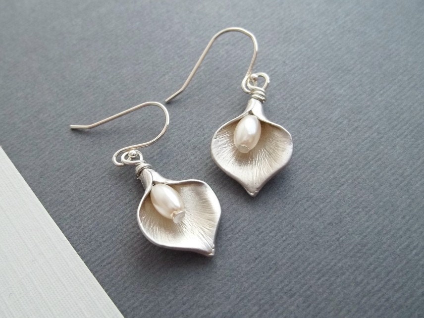 Calla Lily Earrings, White Gold , White Pearl, Calla Lily Jewelry