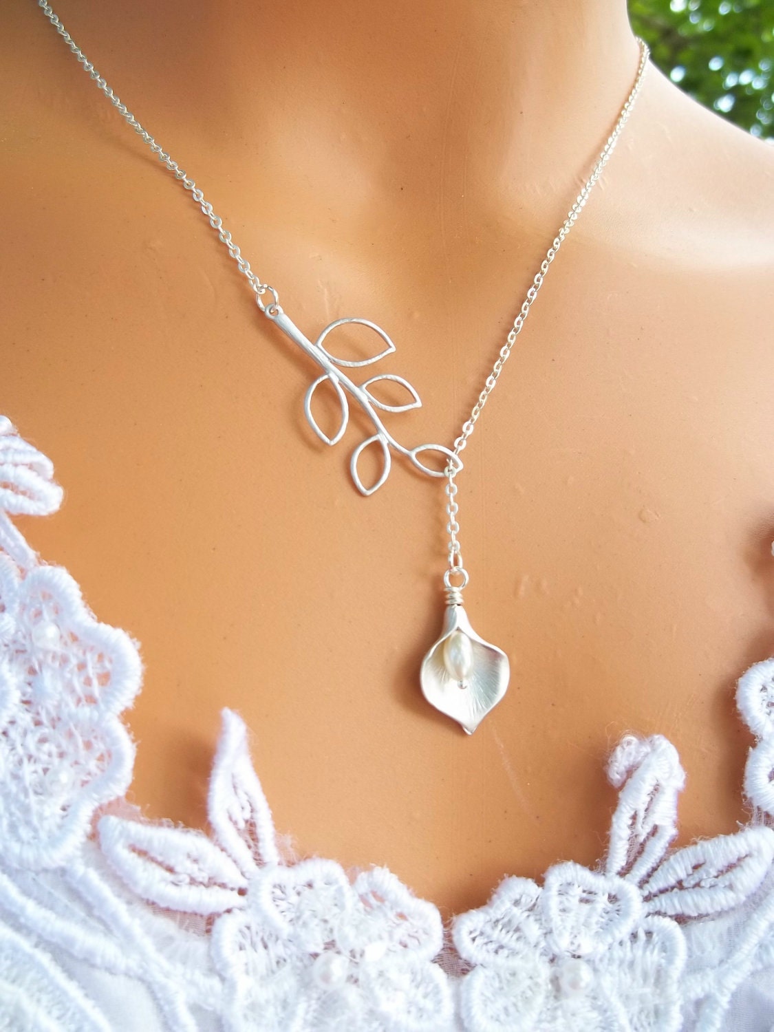 Wedding Jewelry, Calla Lily Lariat, Bridesmaid Gifts, Bridesmaids Necklace, Wedding Necklace, STERLING SILVER CHAIN