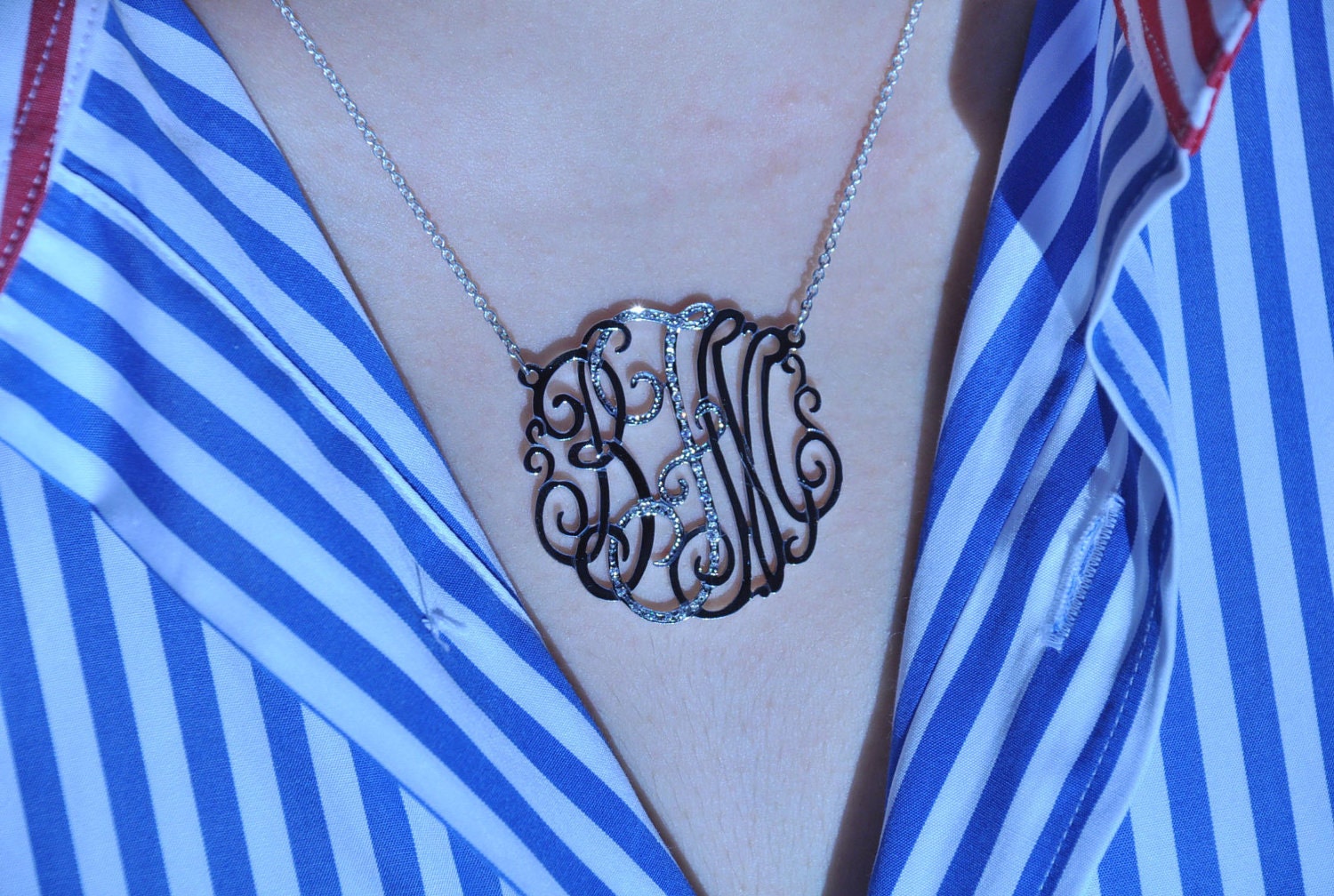 monogram necklace1.5" with  25st and  silver chain