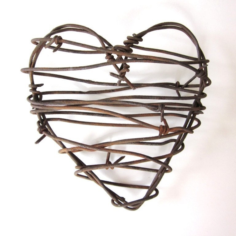 Rustic Wedding Decor Barbed Wire Heart - Cowboy's Heart - rustic home decor favors wedding gifts for him rusty heart