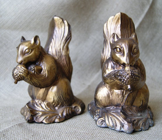 SALE Vintage 70s squirrel bookends