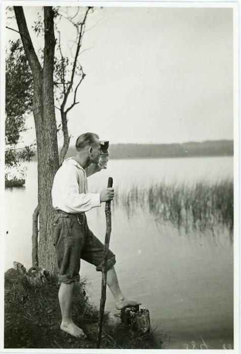 Vintage Photo "The Seeker", Photography, Paper Ephemera, Snapshot, Old Photo, Collectibles - JG009