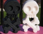 Organic Skull & Crossbones Soap - YOU PICK ONE Scent - 4 Piece Total - Vegan Bath Guest Decorative day of the dead black white