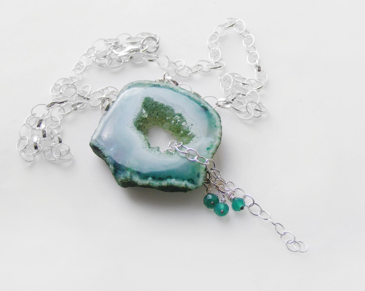 Green agate necklace, druzy jewelry, druzy agate geode pendant, ooak necklace druzy stone, summer fashion