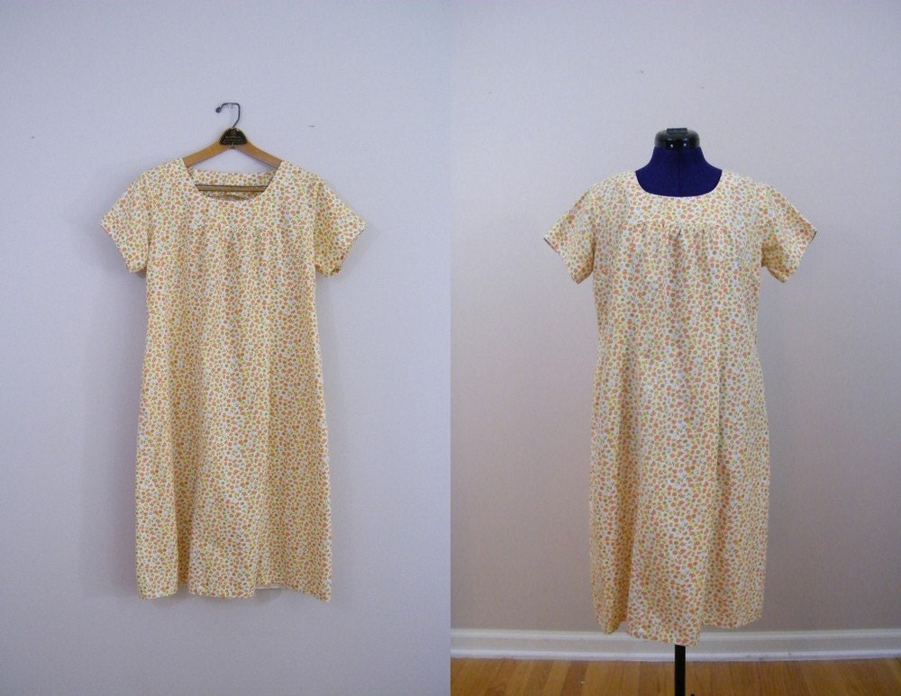 Vintage 1960s Day Dress / Yellow Floral / Cotton