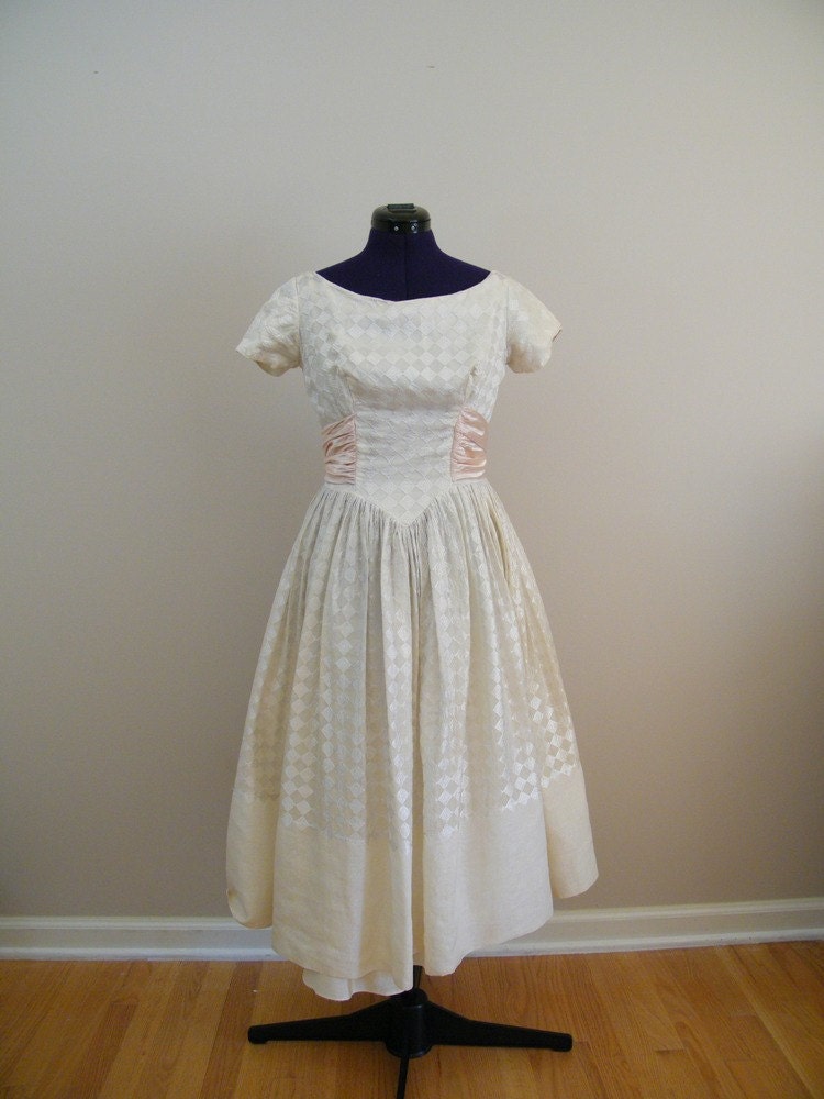 Vintage 1950s Prom Dress / Full Sweep / Big Bow