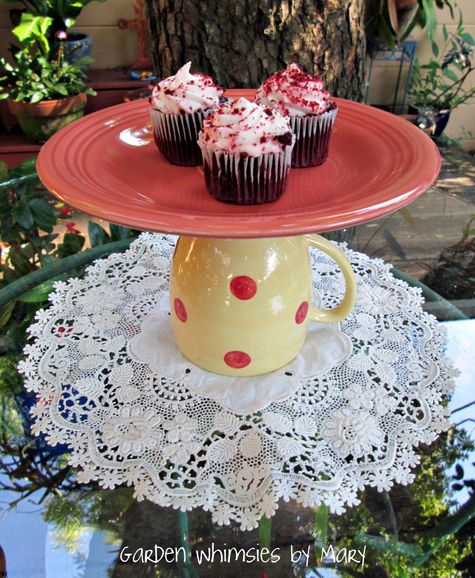 Polka Dot Cake - Cupcake Dessert Pedestal Stand