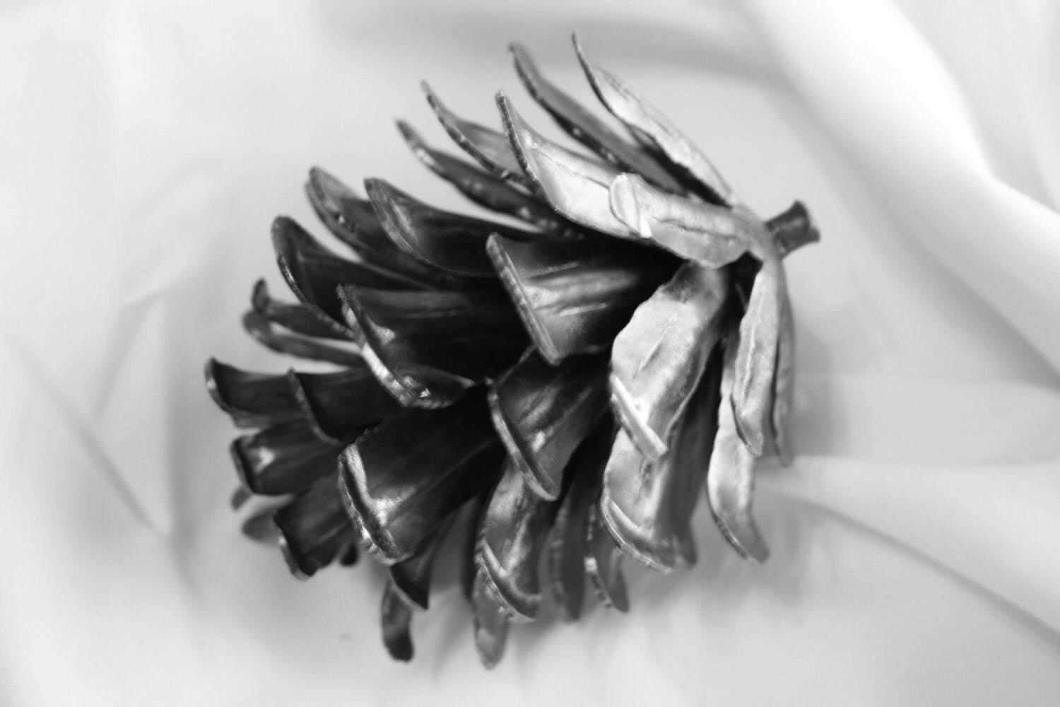 Hand Forged Iron Pine Cone Birdfeeder Metal Ornamental Art Unique GIft