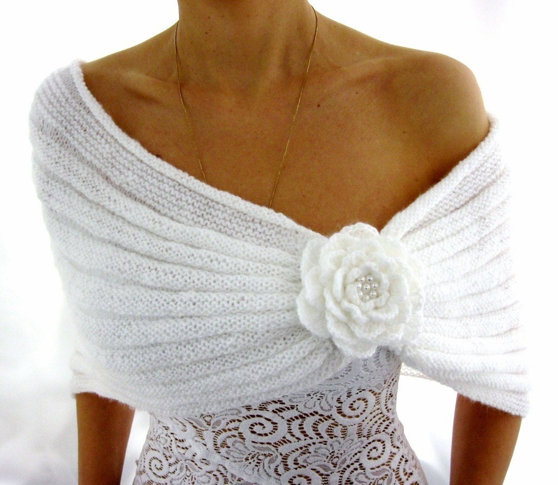 Handmade  Mohair Capelet with a Flower brooch