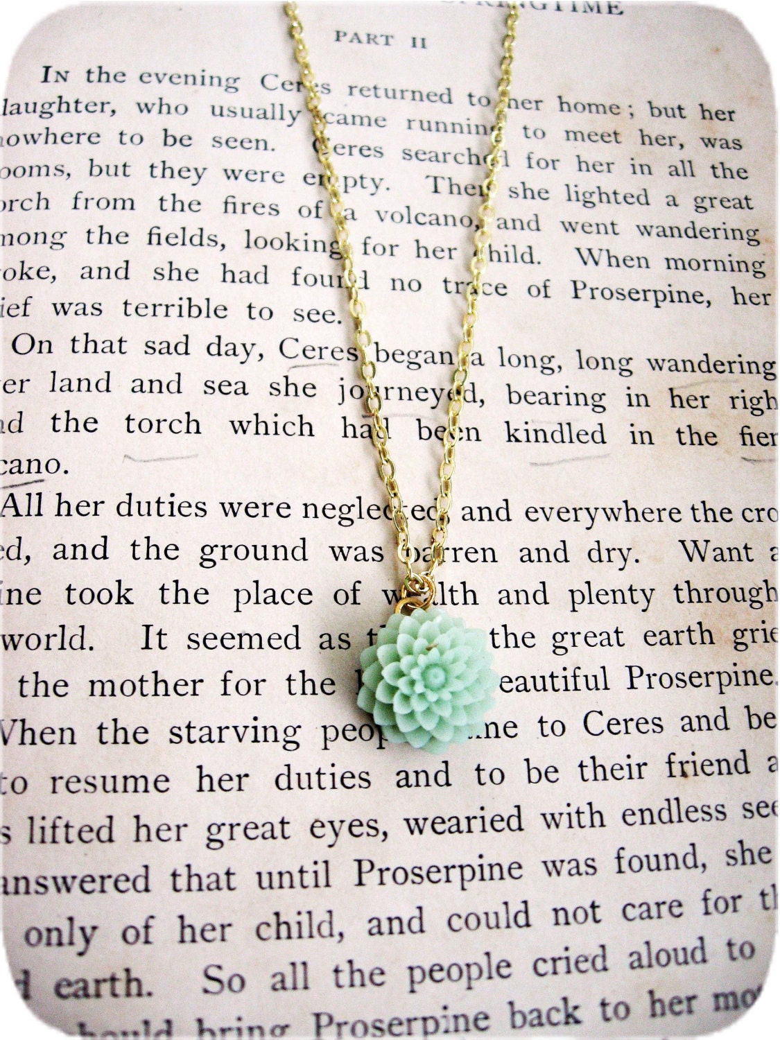 The Cordelia Delicate Creamy Green Necklace