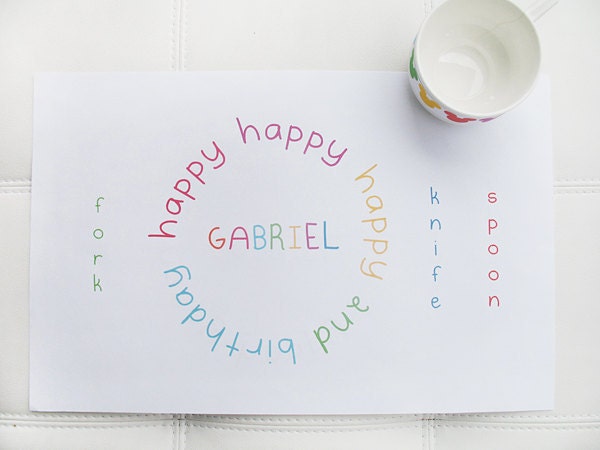 Printable Mickey Mouse Party Labels & Place Mat  - bonito design