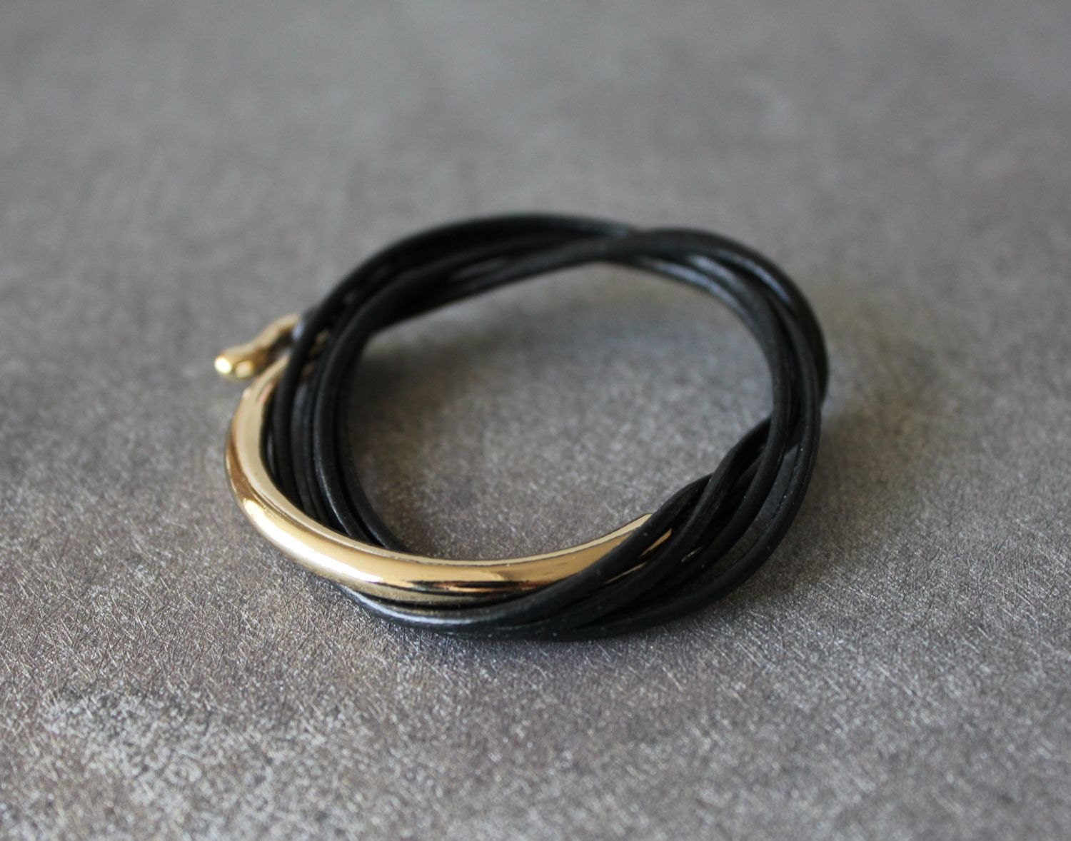 Leather Wrap Bracelet with Gold Metal Ornament(Black)