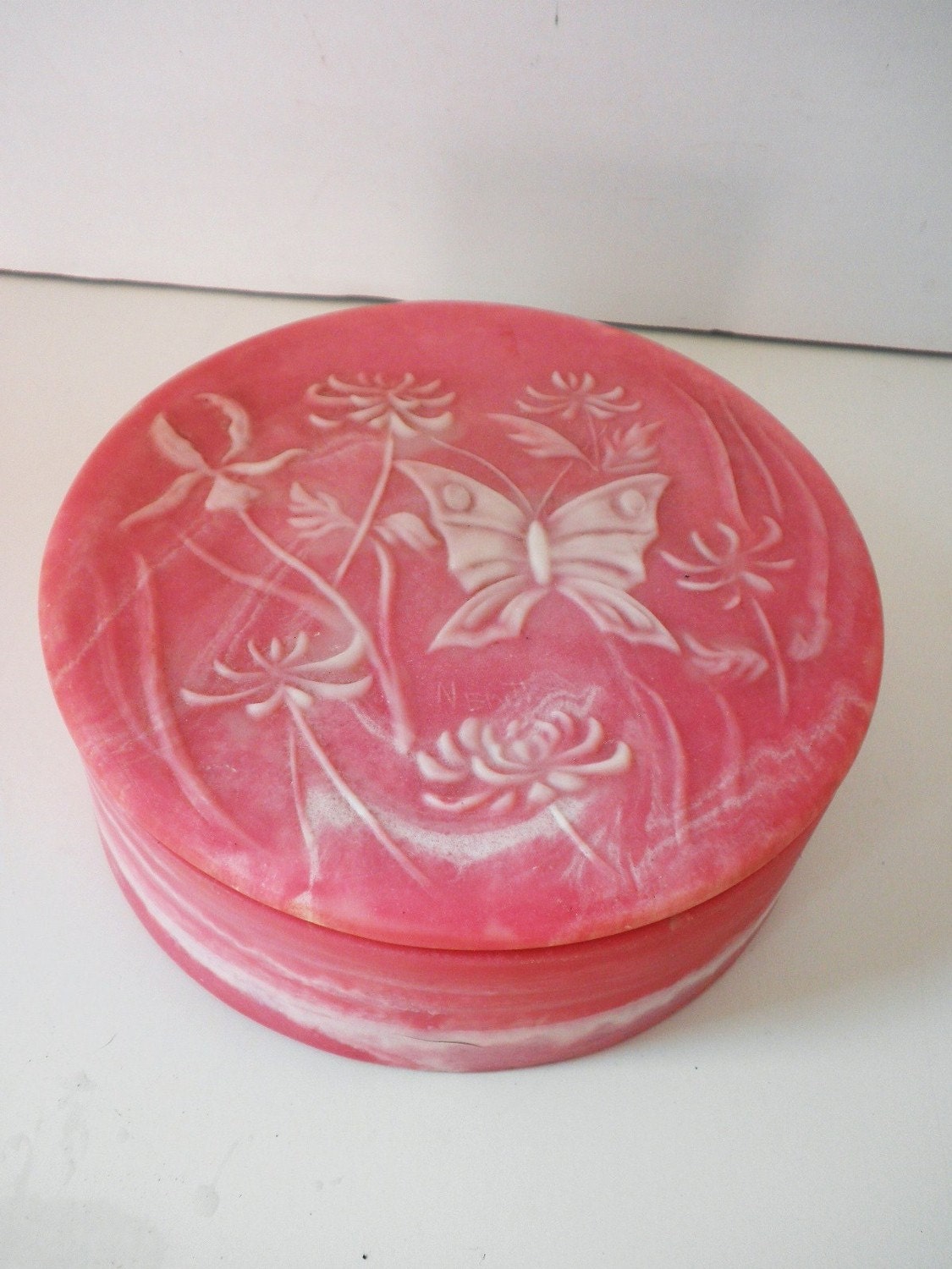 Incolay Stone Large Round Jewelry Box signed R. Nemith by Zoesgems