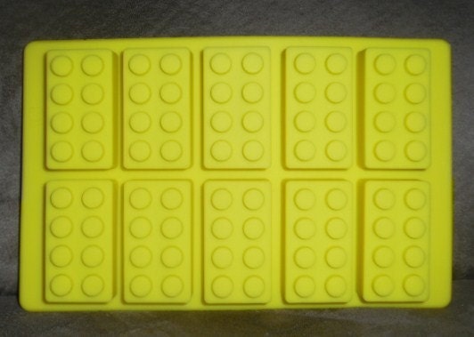 PRIORITY SHIPPING Silicone Lego style Ice Bricks Tray candy crayons soap mold Party favors