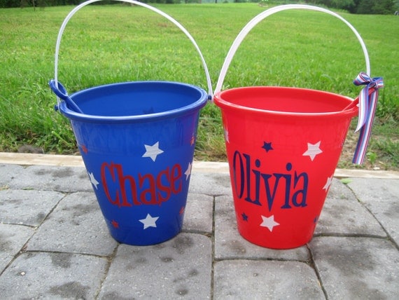 Items similar to Patriotic 4th of July Personalized sand pail, bucket w/ shovel, name, great