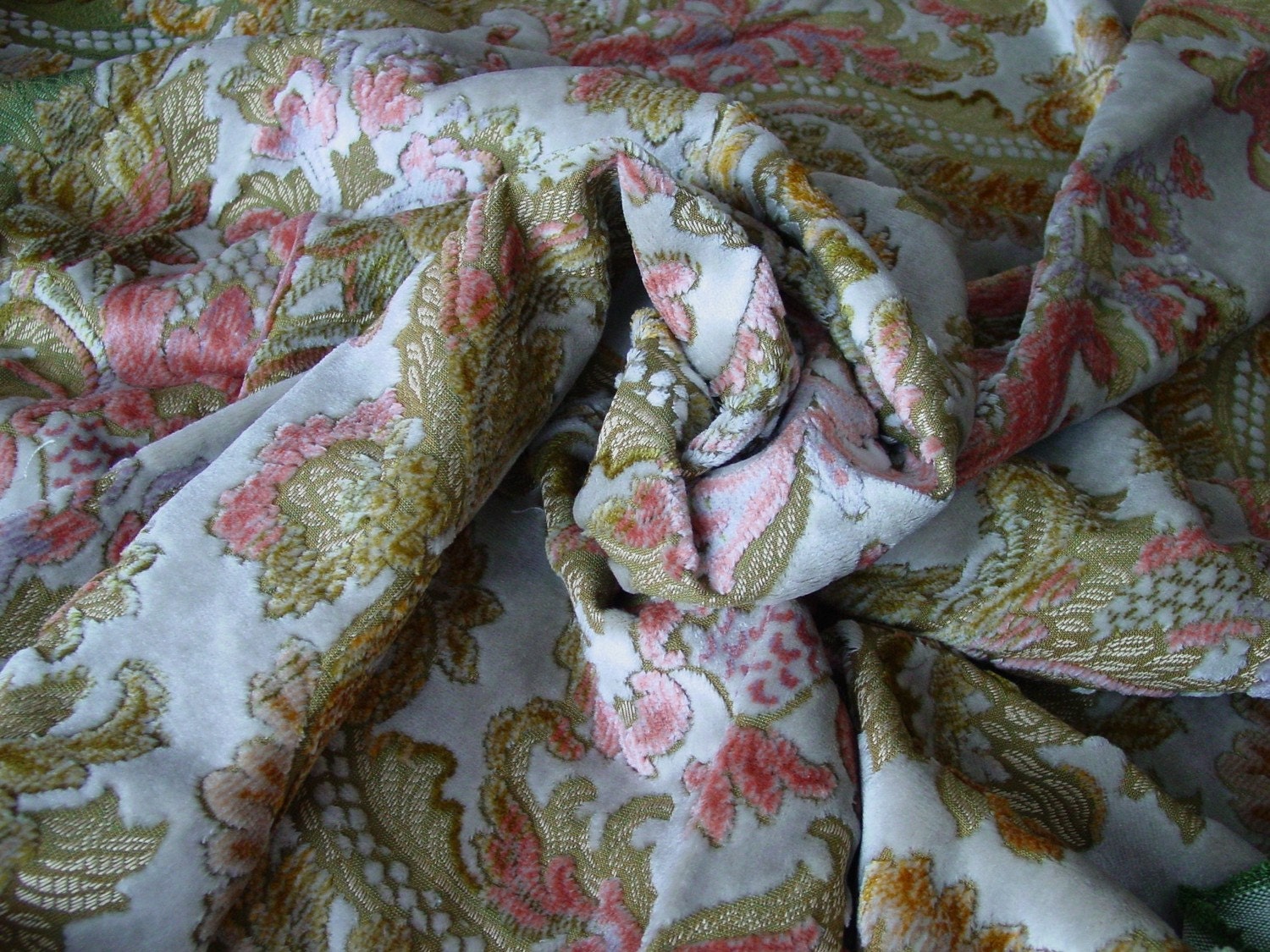 Gorgeous late 1800s ANTIQUE cut velvet brocade, unused condition - simply stunning
