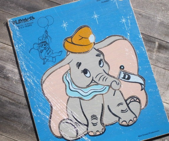 Vintage Wooden Playskool Disney "DUMBO" Frame Tray Puzzle