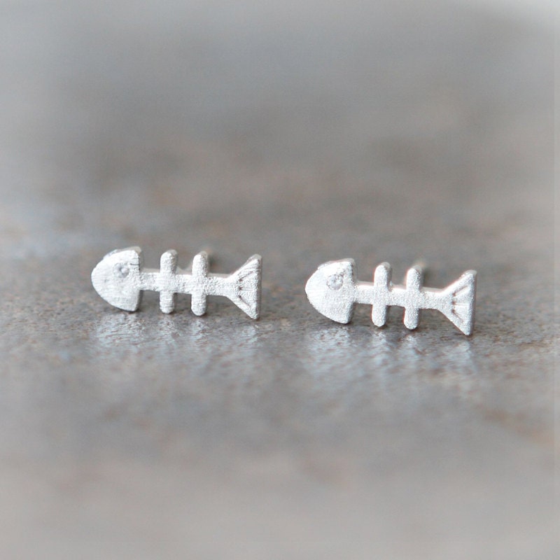 Cute fishbones earrings