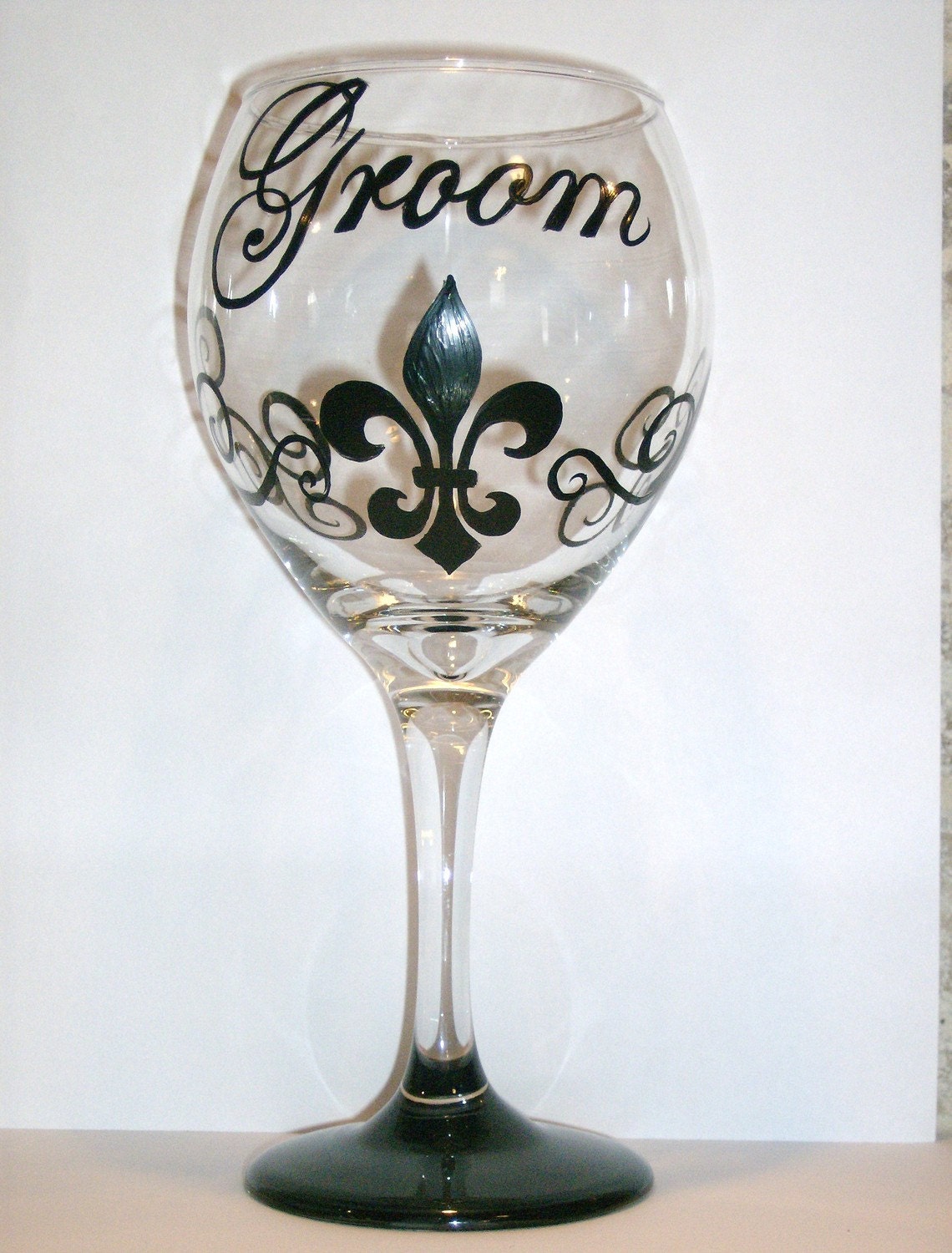 Hand Painted Bride Wedding Fleur de Lis Wine Glass