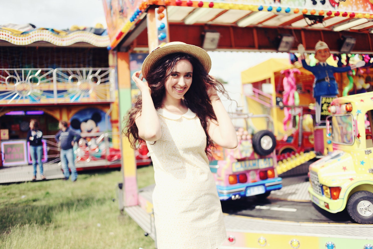 60s style peter pan collar mini shift dress