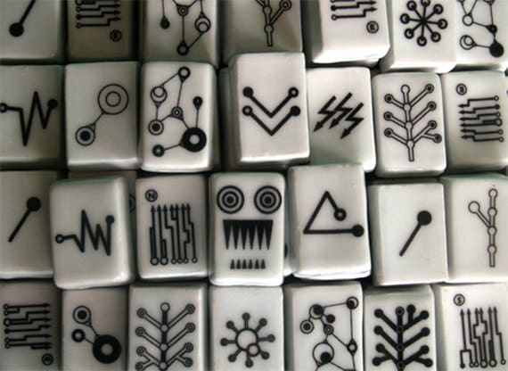 Mahjong Set with Porcelain Dishes - Exclusive Collectable Gift