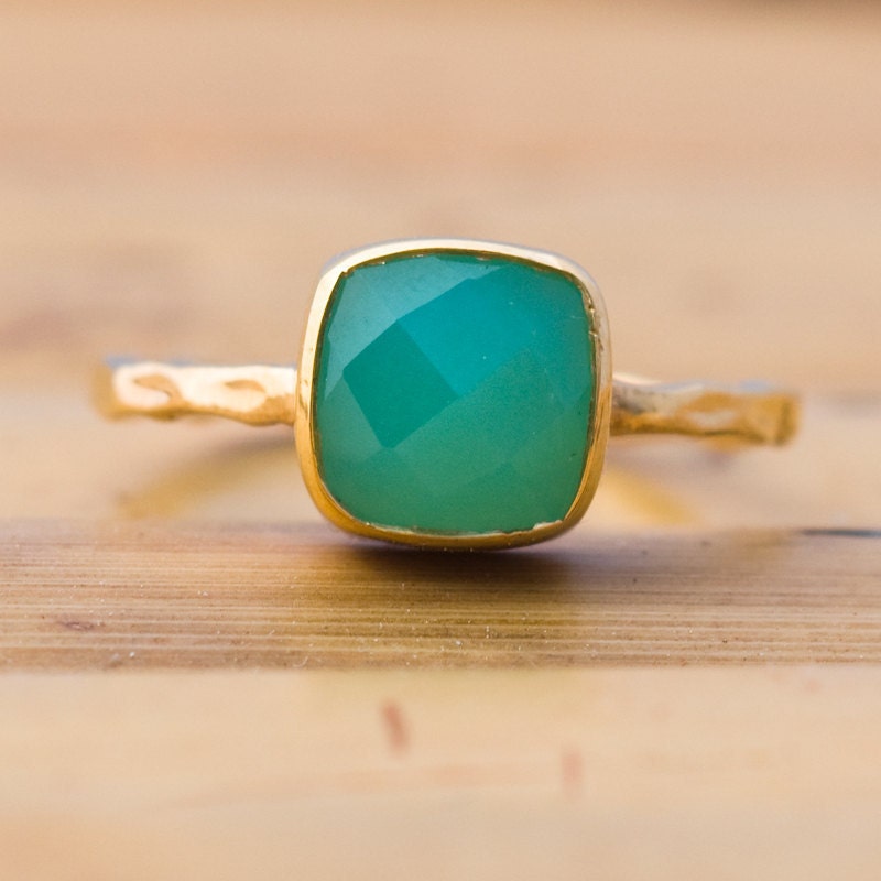 Green Chrysoprase Ring - Gemstone Ring - Gold Ring - Bezel Ring - Stackable Ring - Mother's Day Gift