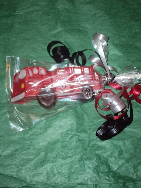 12 Fire Truck Chocolate Lollipop Favor Il_570xn