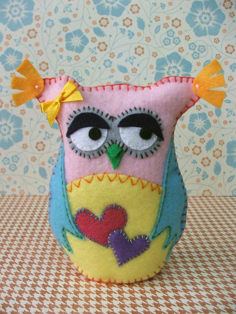 Felt owl - Martha, the retired teacher owl - Made to order item