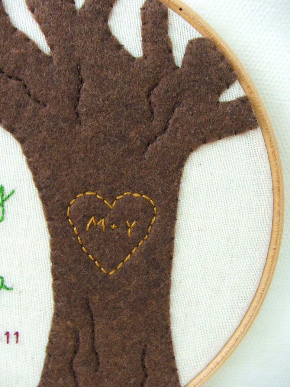 Love tree Embroidery hoop wall art - Customized personalized (names and date) GREAT WEDDING DECOR