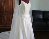 Wedding Veil Fingertip Waterfall Length White Tulle