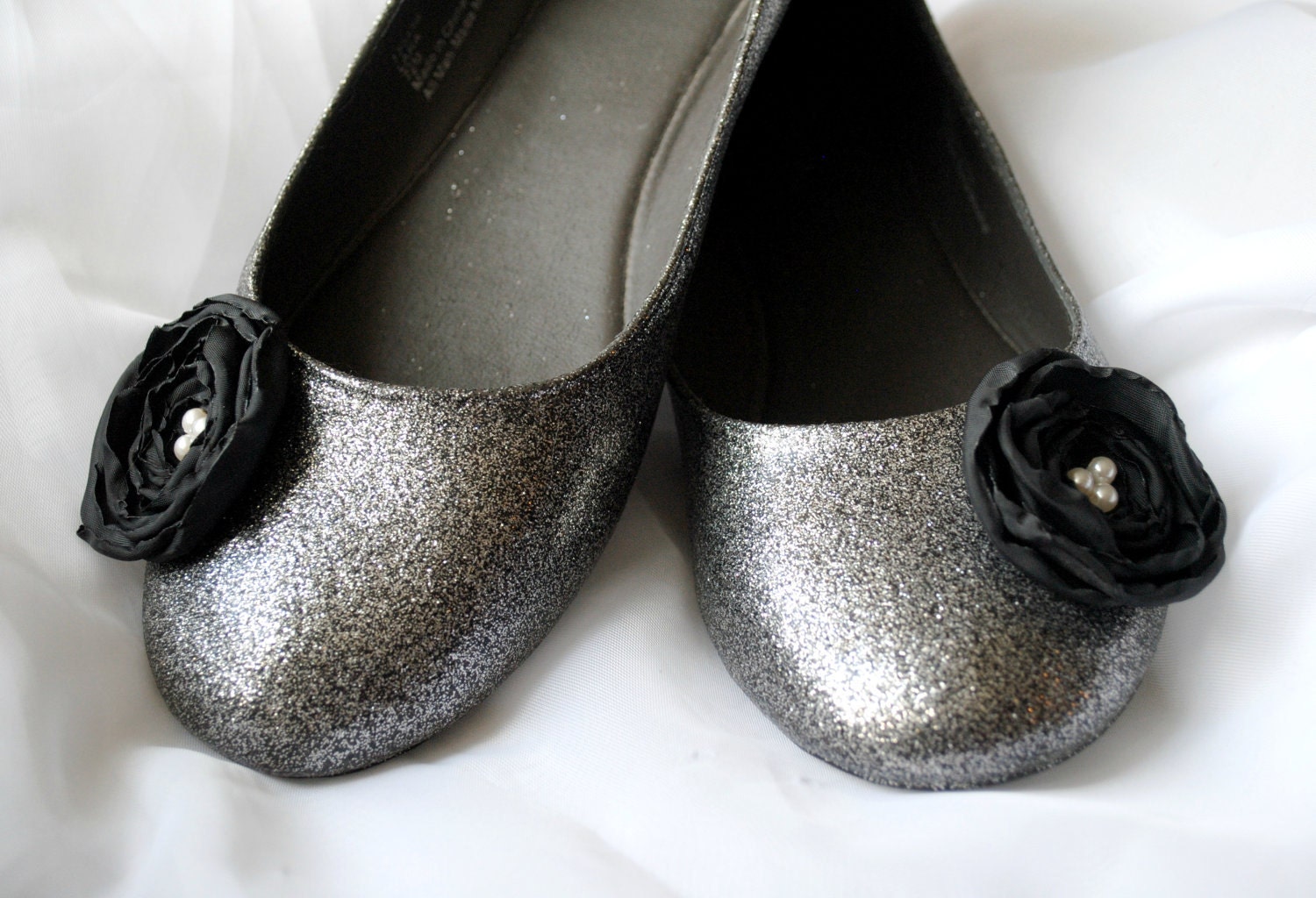 Women's Glitter Ballet Flat Shoes - Silver & Black