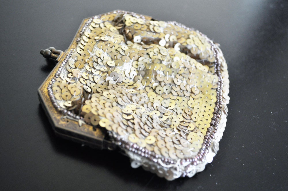 Vintage Handmade Gold Sequin Beaded Coin Purse - FREE US SHIPPING