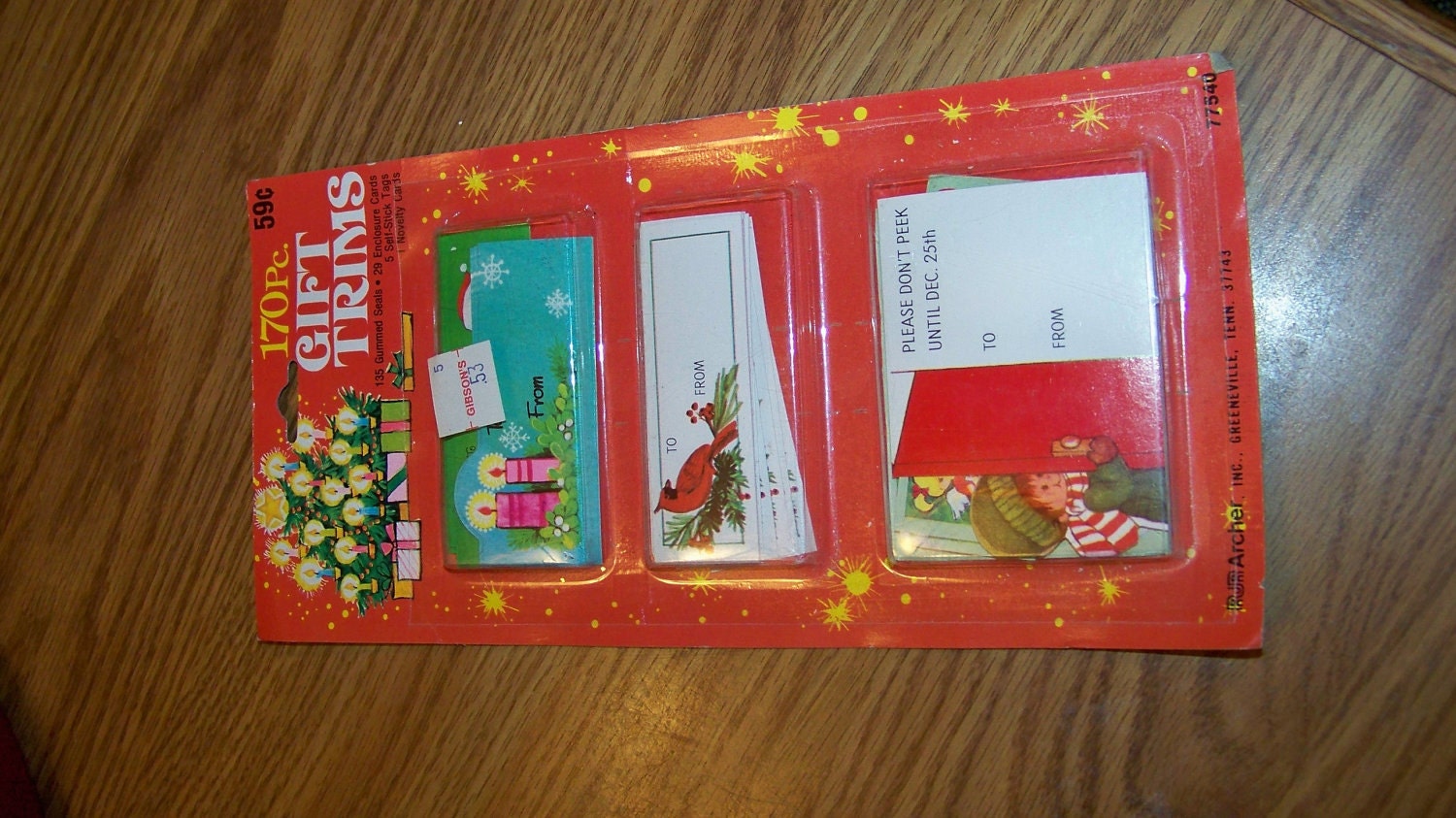 Vintage Package of 170 piece Holiday Gift Tags Christmas Present Tags -Sealed in Package-