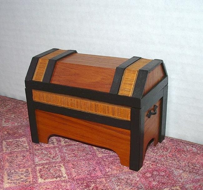 Dollhouse Blanket Chest, Dower Chest, Ebony & Tulip Wood - 1/12 scale Miniature