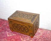Dollhouse Blanket Chest, Carved Wood - 1/12 scale Miniature