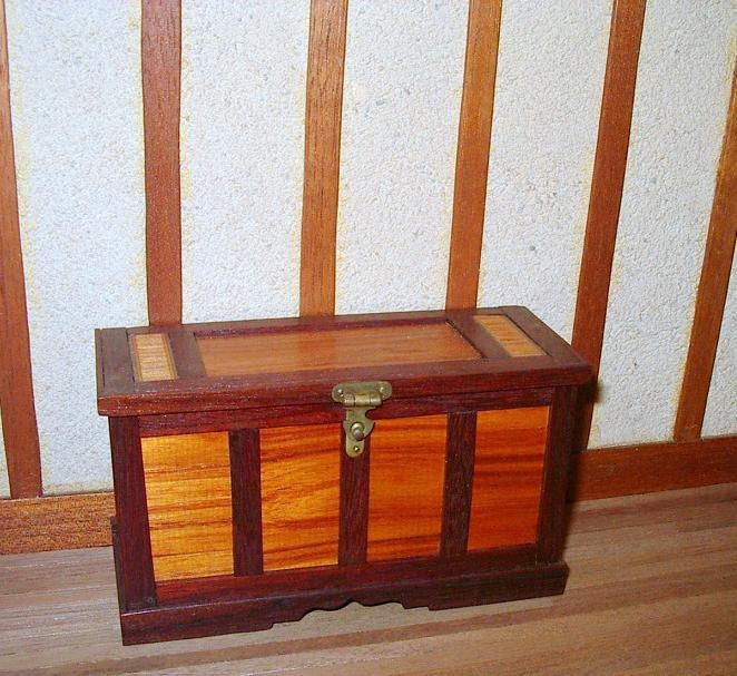 Dollhouse Blanket Chest, Dower Chest, Purpleheart & Tulip Wood - 1/12 scale Miniature