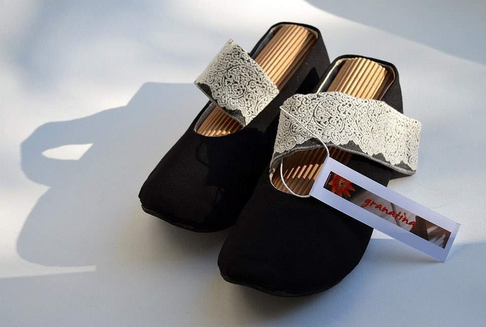 Women shoes READY TO SHIP ballerinas size 5,5W 36 handmade black flower strap