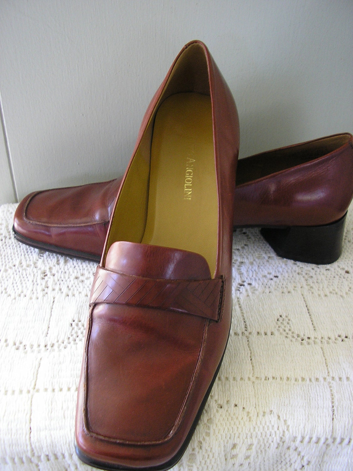 vintage shoes / size 7 1/2 / Enzo Angiolini leather loafer