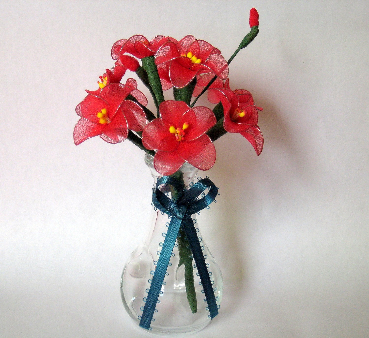 Vintage Floral Decor Vase with flowers 4" x 6.5" Uncommon gift