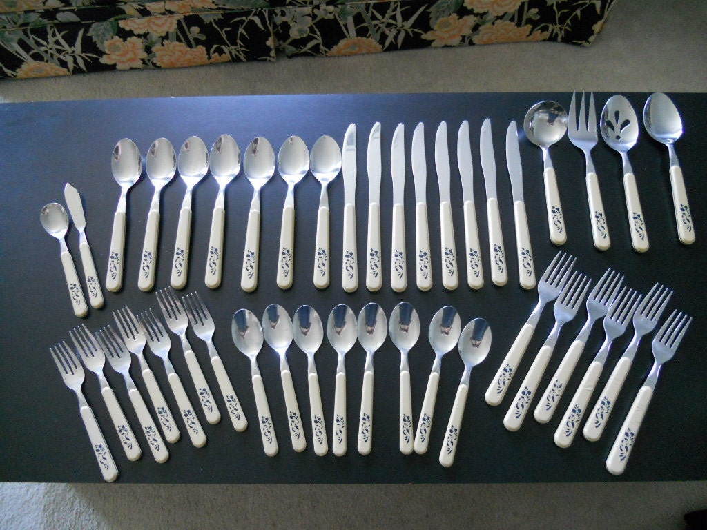 Pfaltzgraff Folk Art Flatware Silverware Set of 42 by RosieandZoe