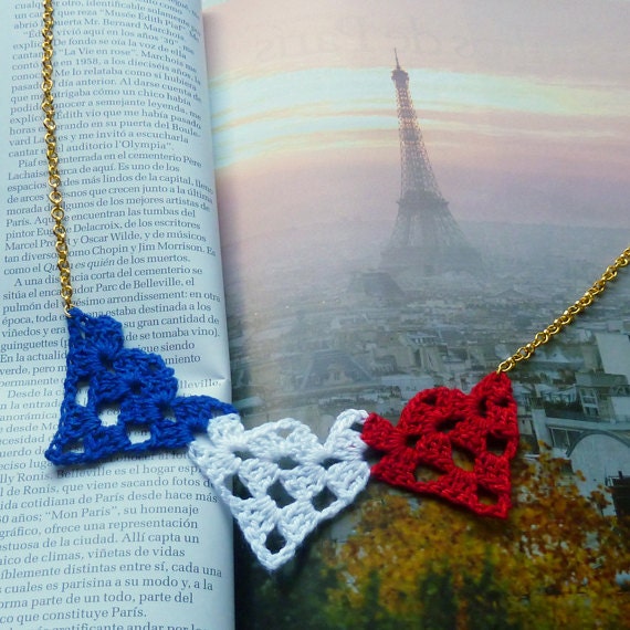 Crochet Pattern Pennant or a necklace, or even a crochet applique with same technique - pdf ebook crochet pattern Granny Chic