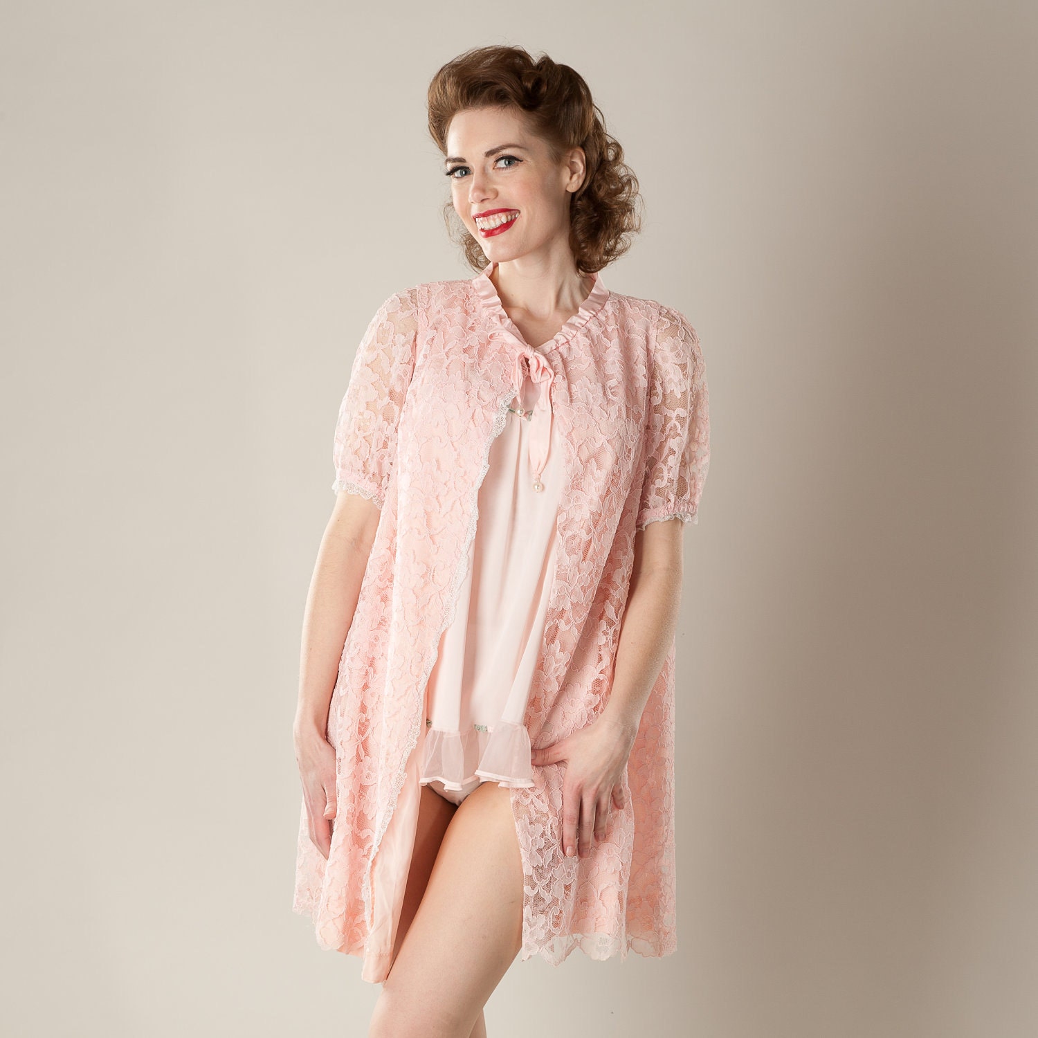 Vintage 1960s Pink Lace Robe Lingerie Bridal Trousseau Handmade Honeymoon