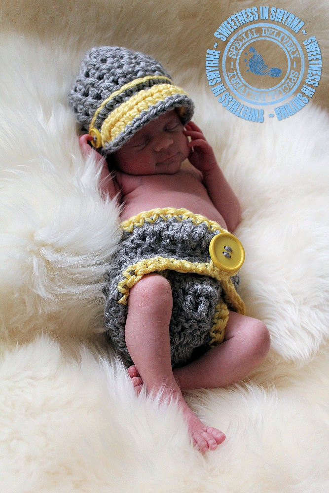 Crochet Diaper Set, Diaper Cover, Newsboy Hat,  Newborn to 3 months, Unisex, Coming Home Outfit, Grey, Yellow, Photo Prop, READY TO SHIP