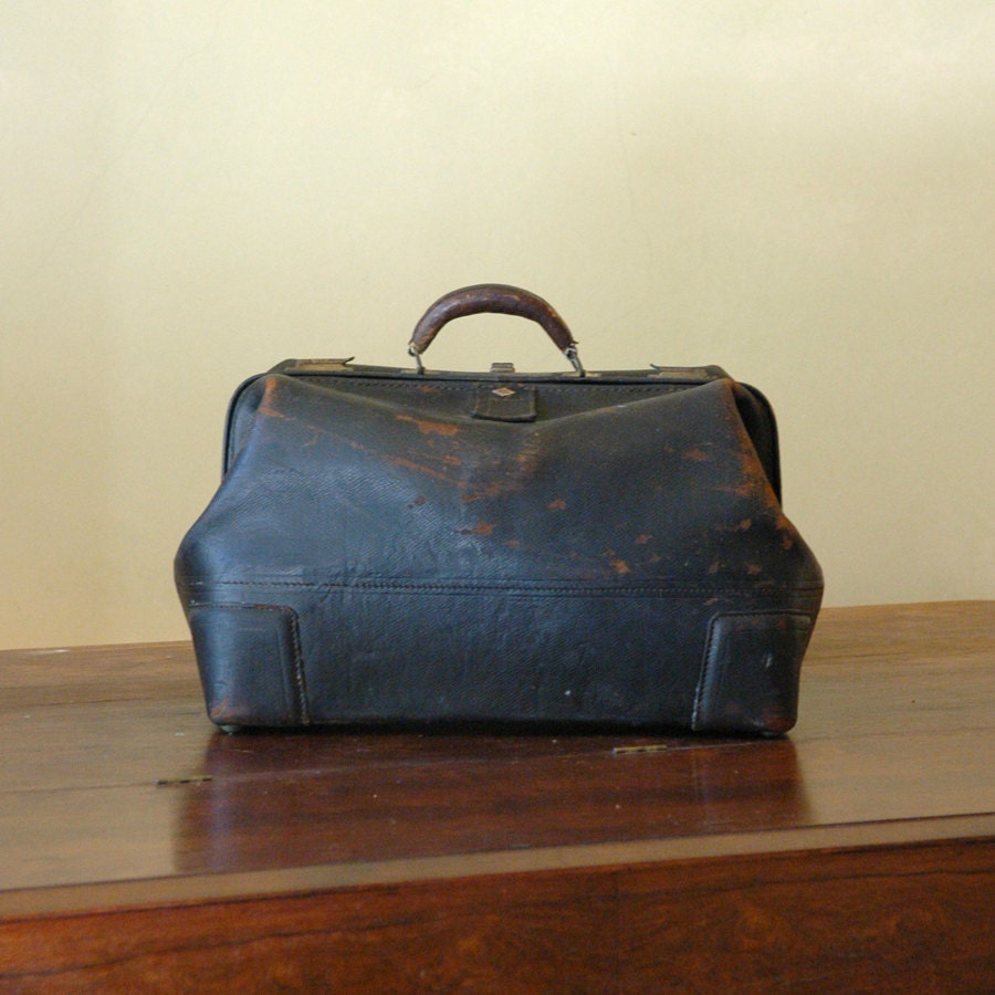 Antique Doctors Bag // LIKLY Carrier Case // Turn of the Century