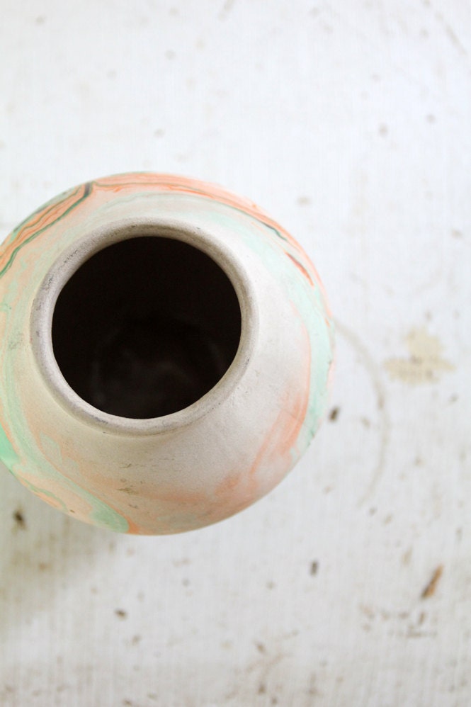 Vintage Nemadji Vase / Desert Pottery